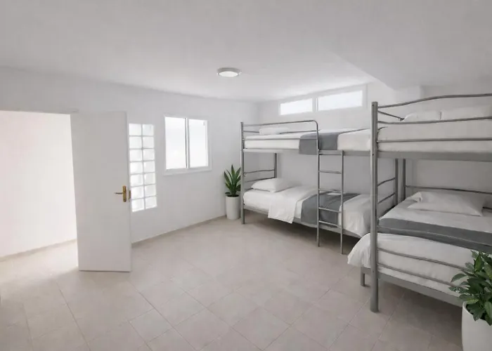 The Tree House Coliving * El Médano